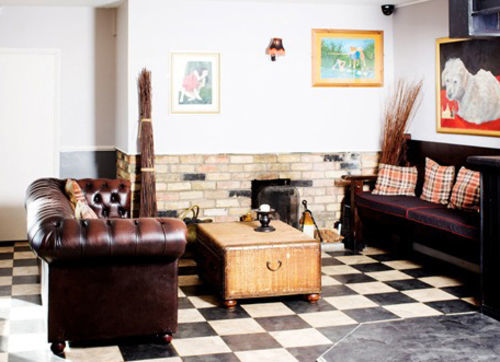 Dog In A Doublet Hotel Peterborough Exterior photo
